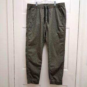 ​Levi’s Men’s Carrier Jogger Pants Olive Green Camo Size Large Streetwear Grunge